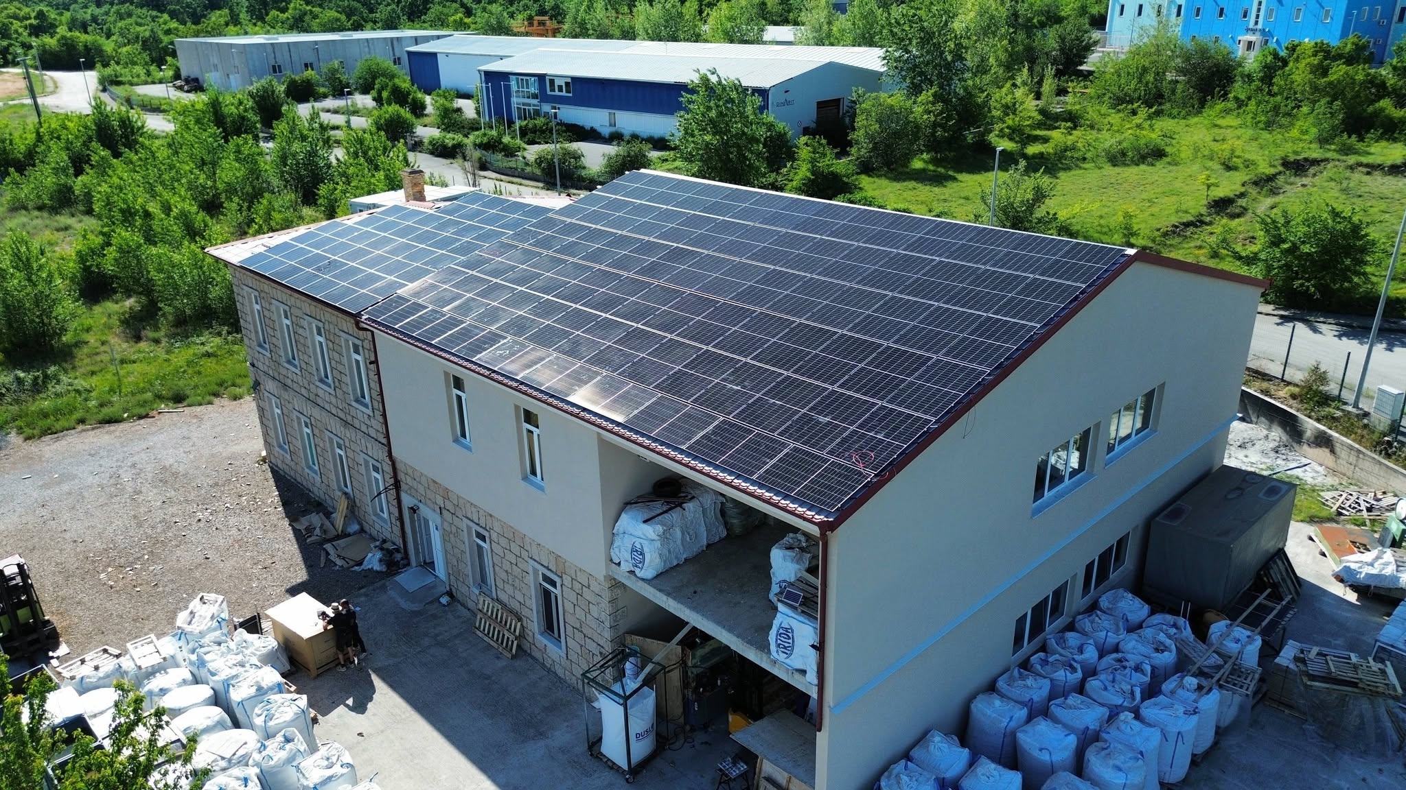 Solarna elektrana na proizvodnom pogonu